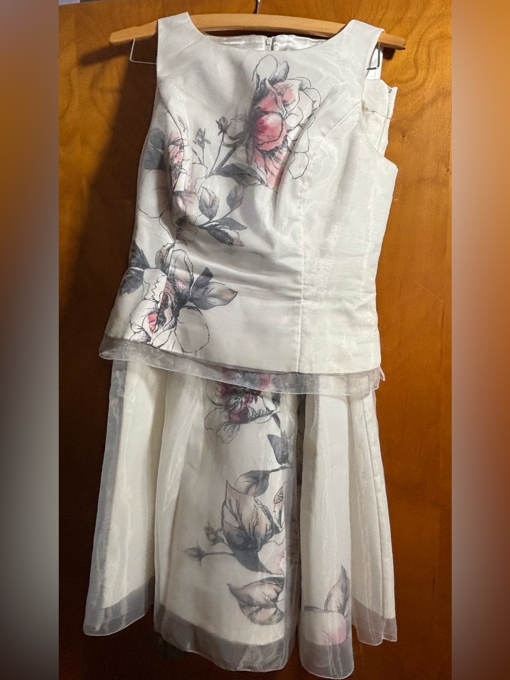 White House Black Market White Dress with Pink and Gray Floral Detail, Size 4